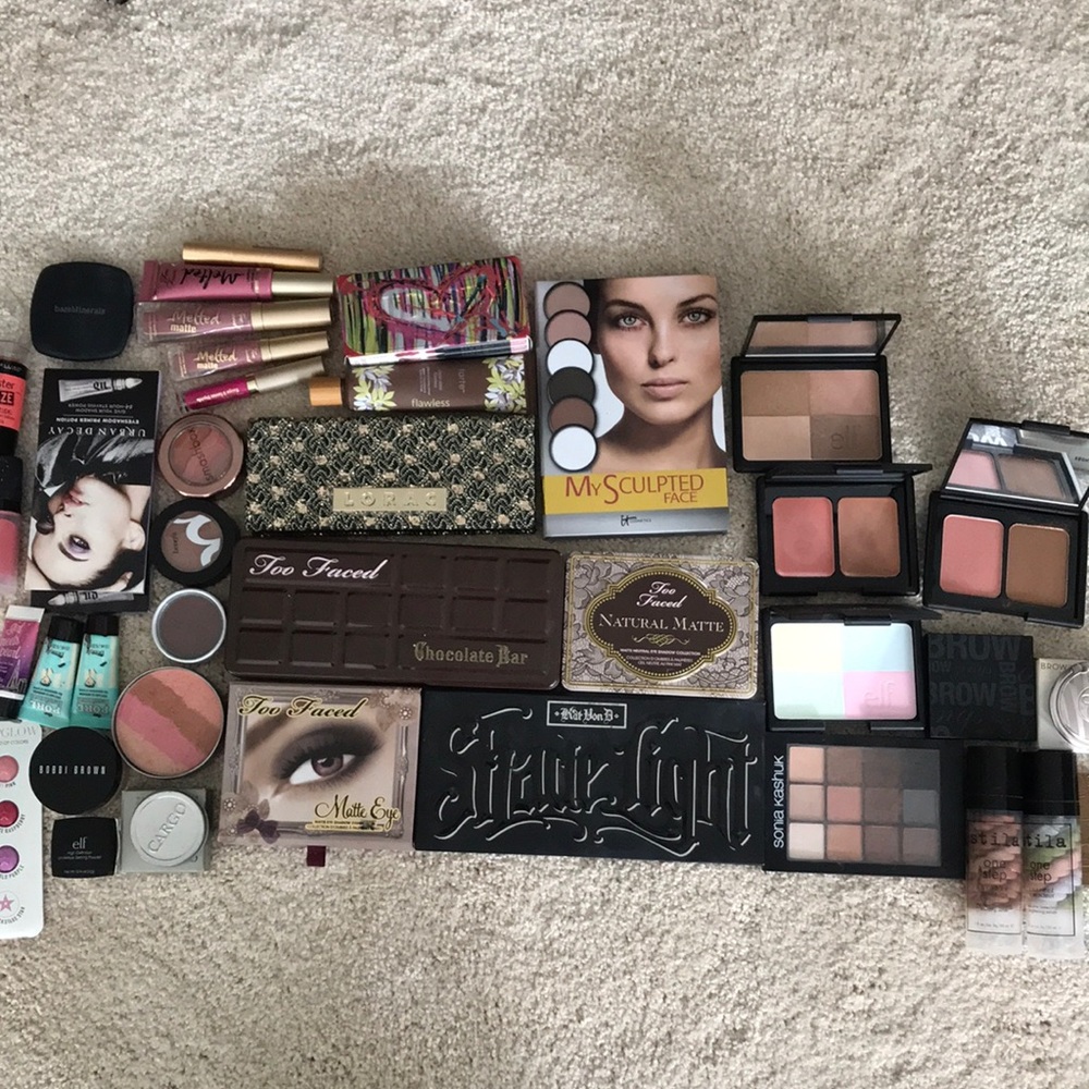Makeup (too faced, Kat Von D, elf, stila, cargo)